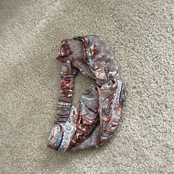 Anthropologie Headband Brand New with tags - Picture 3 of 5